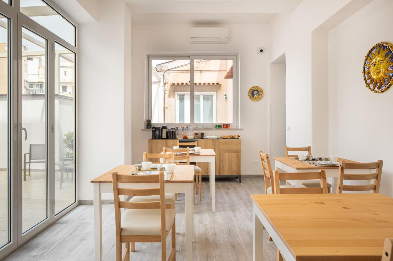 Le Cinque Stanze Palermo Room&Breakfast Exterior photo