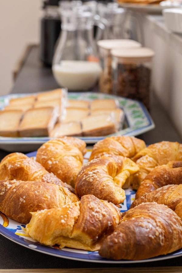 Le Cinque Stanze Palermo Room&Breakfast Exterior photo